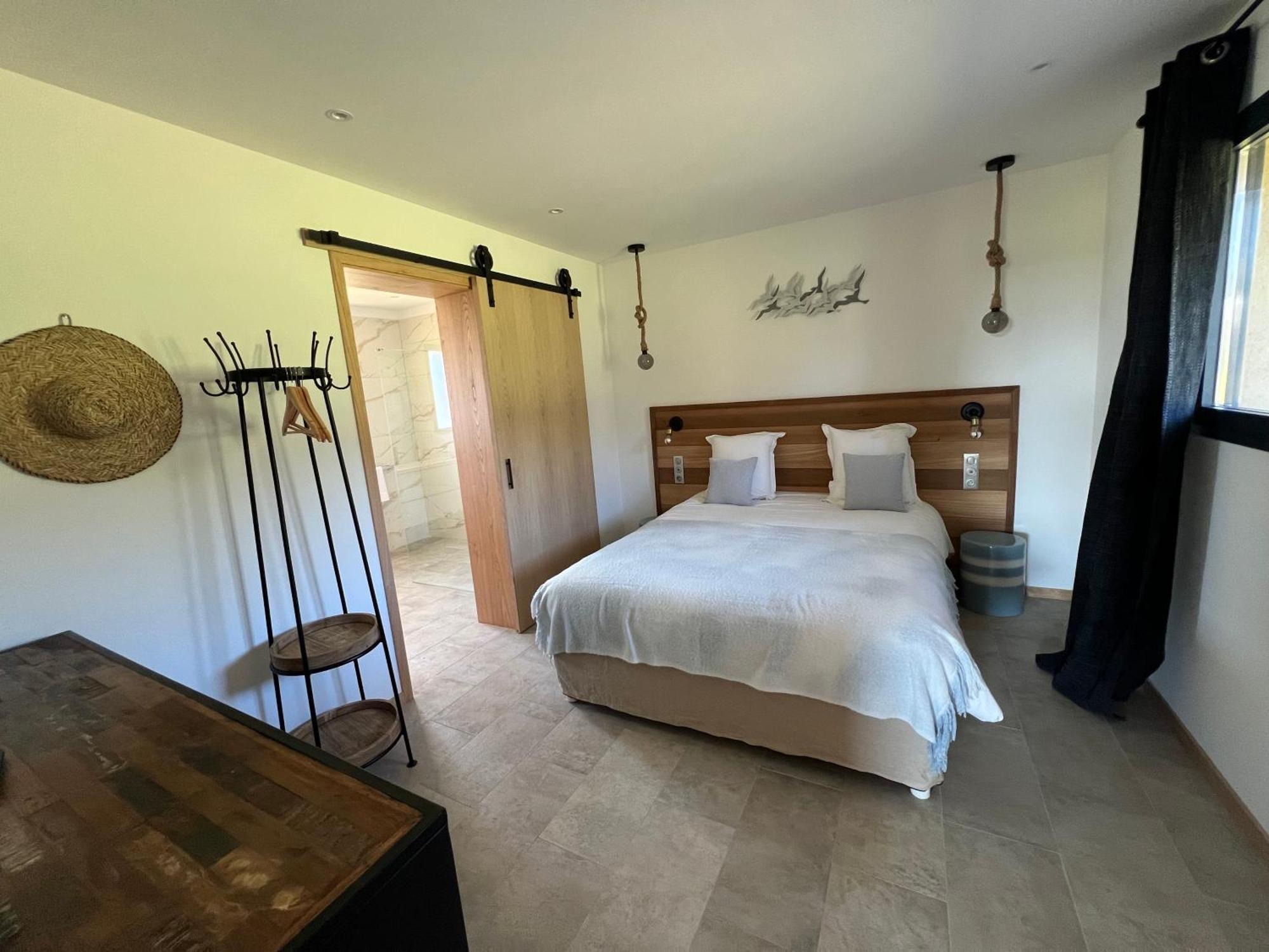 Domaine Pozzo Di Mastri 3* Figari (Corsica)